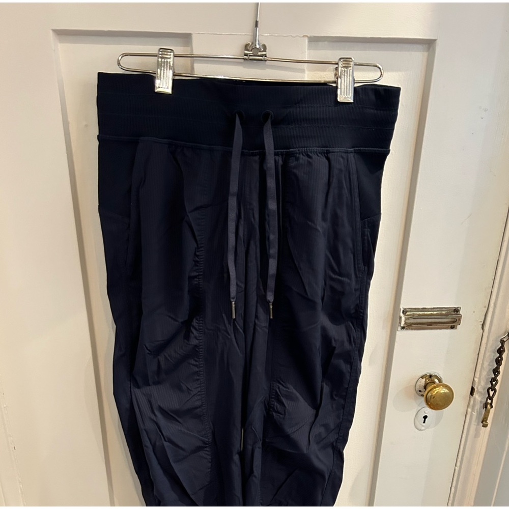 Lululemon Dance Studio Mid-Rise Full Length Jogger Navy Size 4